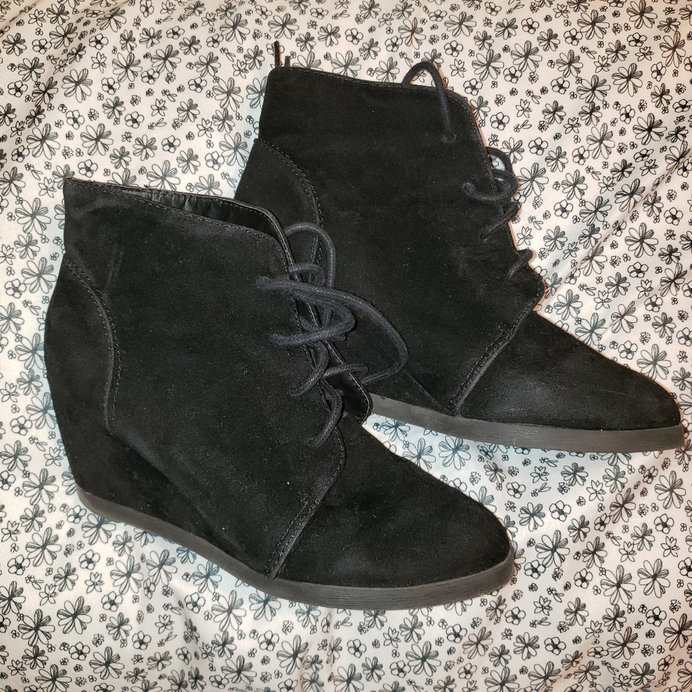 💋Madden Girl suede booties
